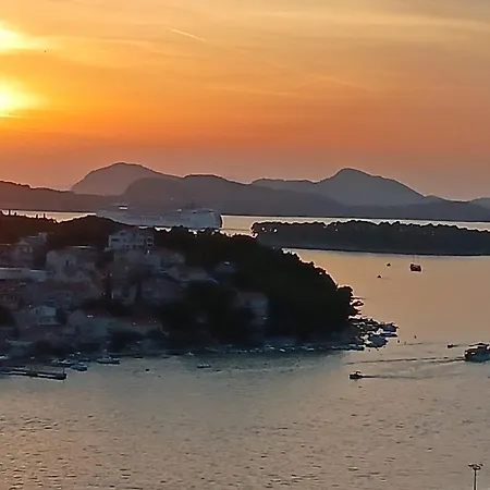 Rooms Anela With Large Common Tarrace And Beautiful Sea View Dubrovnik Exterior photo