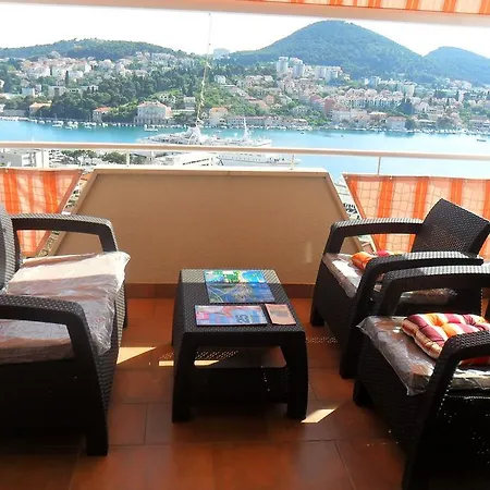 Rooms Anela With Large Common Tarrace And Beautiful Sea View Dubrovnik Room photo