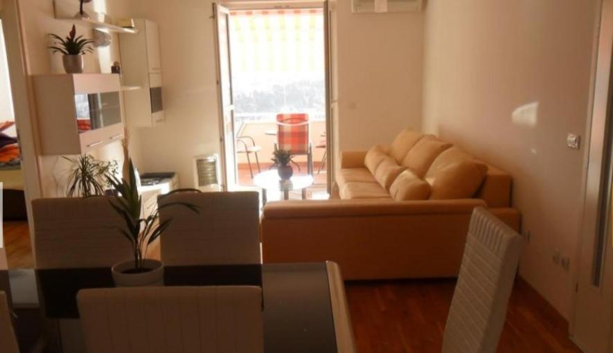 Anela With Large Common Tarrace And Beautiful Sea View Guest house 3*