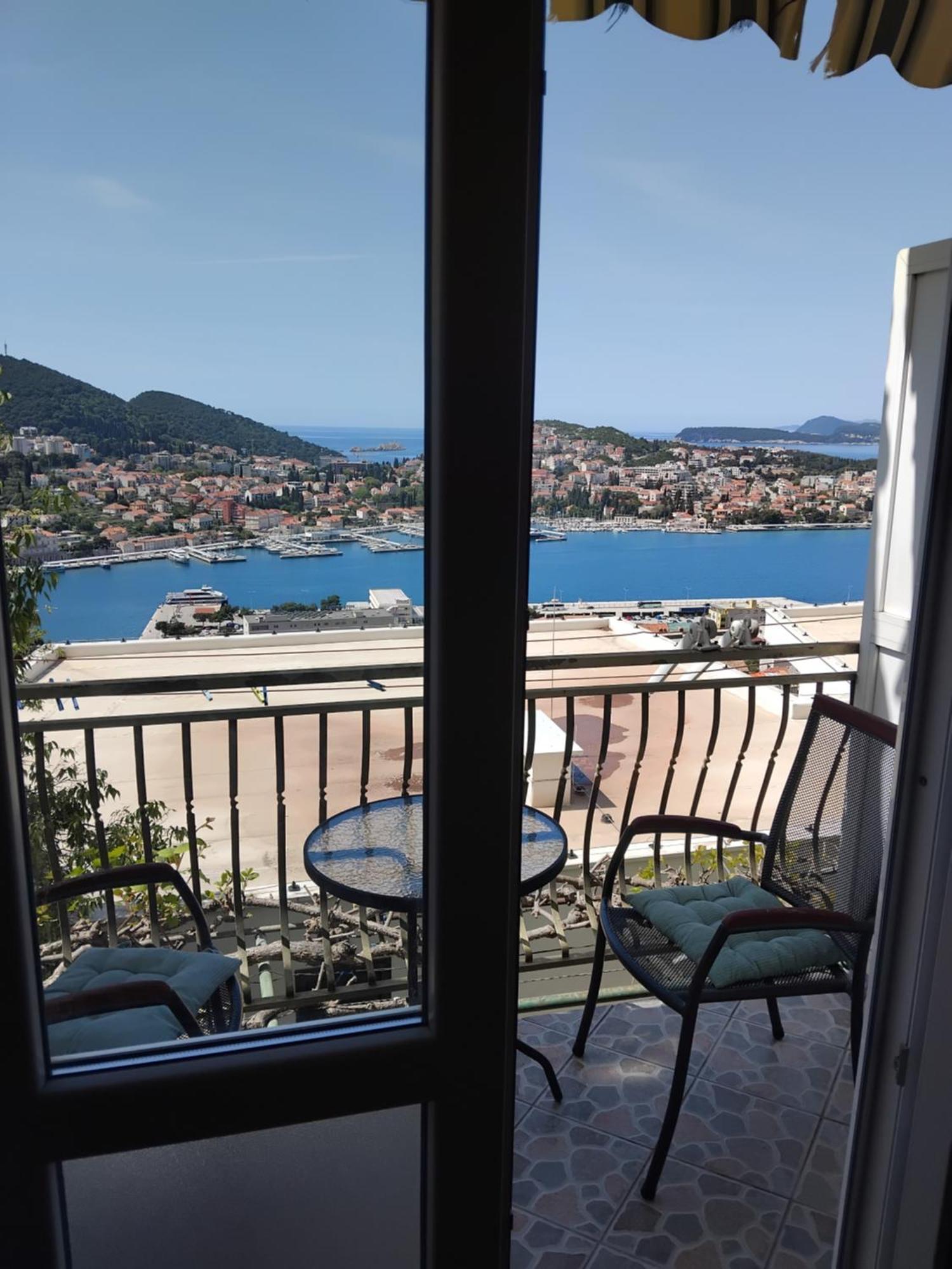 Anela With Large Common Tarrace And Beautiful Sea View Guest house
