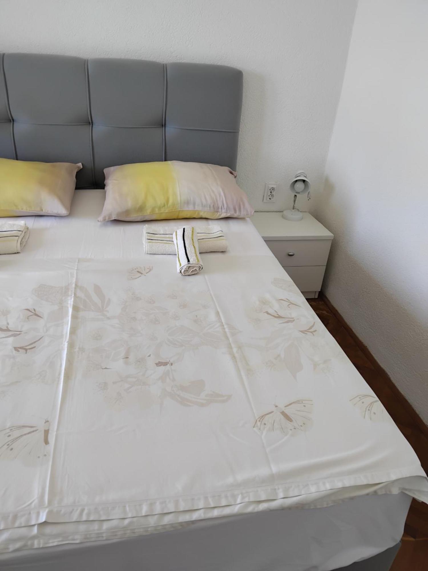 Guest house Anela With Large Common Tarrace And Beautiful Sea View 3*