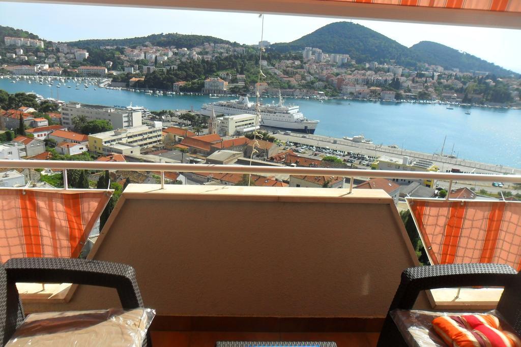 Anela With Large Common Tarrace And Beautiful Sea View Guest house Dubrovnik