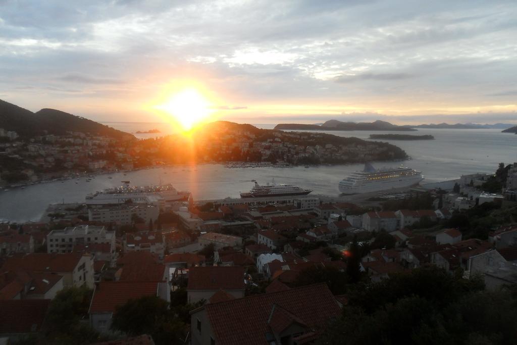 Anela With Large Common Tarrace And Beautiful Sea View Dubrovnik