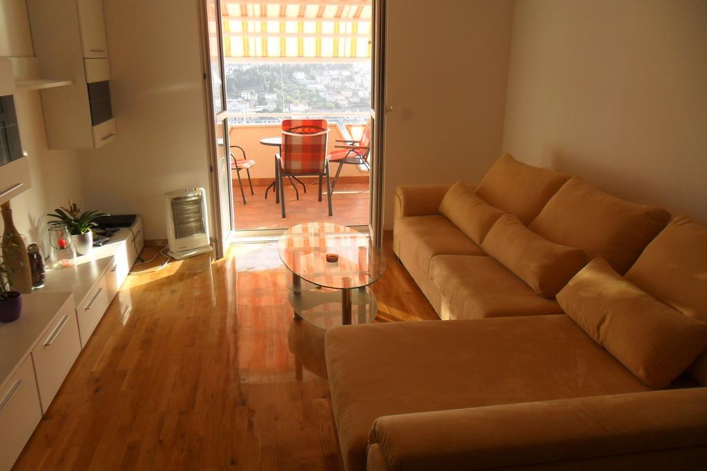 Anela With Large Common Tarrace And Beautiful Sea View 3*