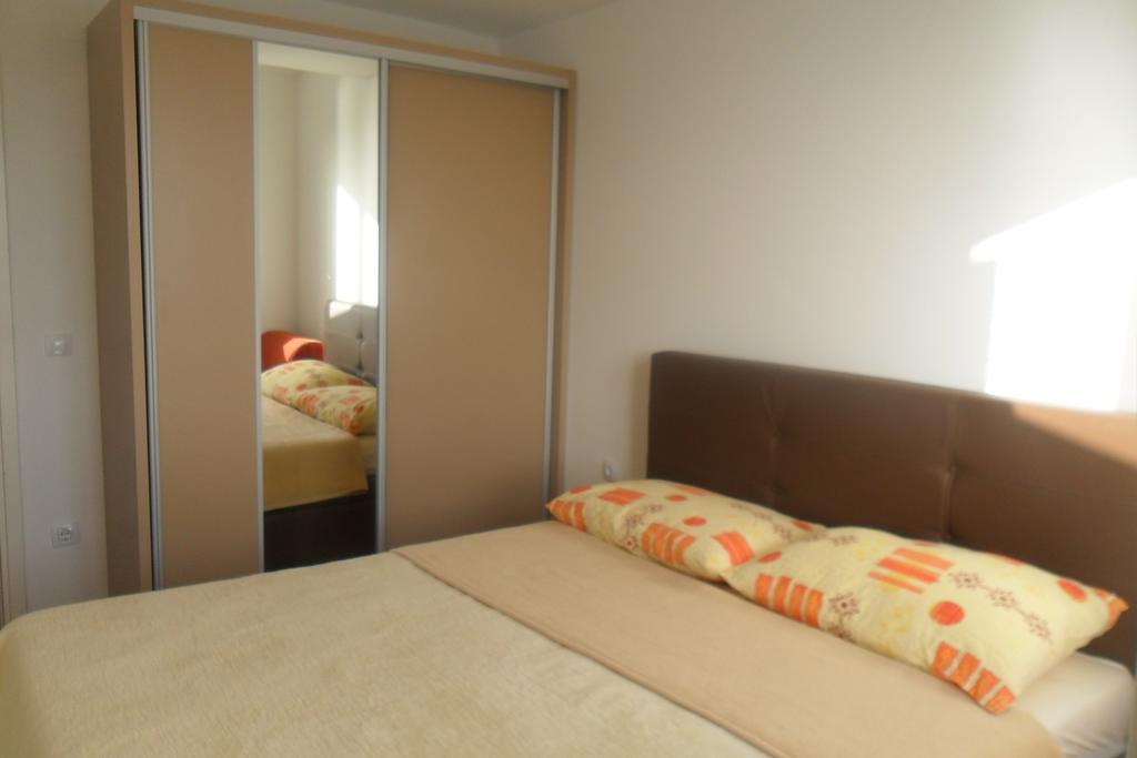 Anela With Large Common Tarrace And Beautiful Sea View Guest house Dubrovnik