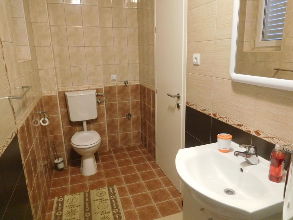 Guest house Anela With Large Common Tarrace And Beautiful Sea View